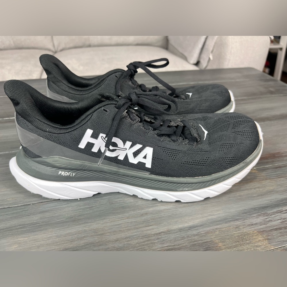 WOMENS HOKA ONE ONE Mach 4 running shoe (NO INSOLES) B1